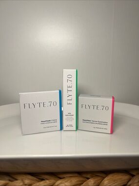 FLYTE.70 Makeup Trio - LipLacquer, Hazy Eyeshadow, Hazy Cheek Crème